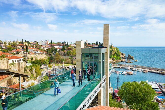 Antalya: Old Town Walking Tour incl. Turkish Tea and Baklava - Stop 3: Hadrian’s Gate (130 AD) for real Roman weight in Roman-sized time