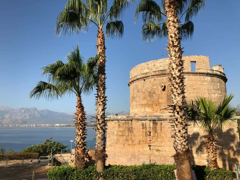 Antalya: Old Town Walking Tour with Dessert Tasting - Hadrian’s Gate and the gate-to-city connection