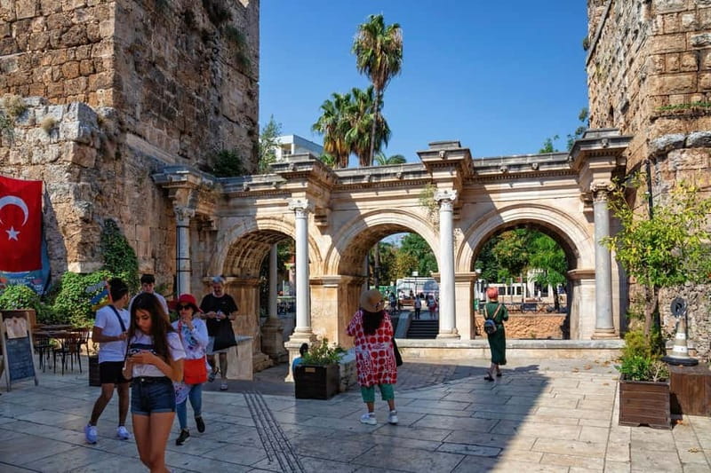 Antalya: Old Town Walking Tour with Turkish Tea and Baklava - Yivli Minaret Mosque and Hıdırlık Tower: two ways to see Antalya