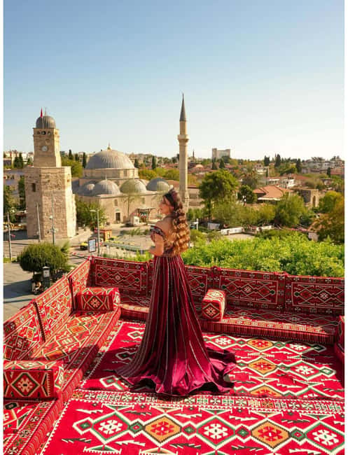 Antalya: Rooftop Photoshoot with Flying Dresses - What Actually Happens on the Terrace (15 to 30 Minutes)