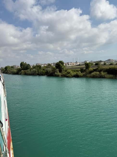 Antalya & Side: Manavgat River Cruise, Waterfall & Bazaar - Group energy and guide style: from friendly humor to quick guidance