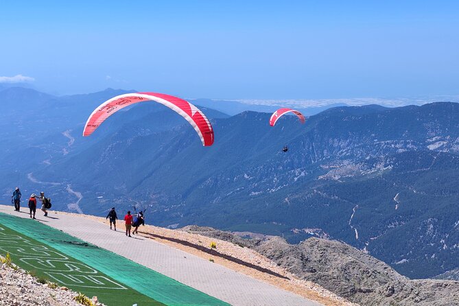 Antalya Tahtalı Summit Tandem Paragliding with Cable Car Transfer - Landing in Tekirova: The Smooth Finish (and Why That Matters)