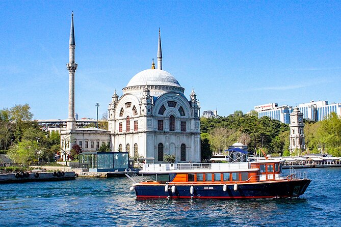 Asia-Europe with Bosphorus Full Day Inc.Museum fees and Lunch - Seeing the Bosphorus City Walls and the Golden Horn Big Picture