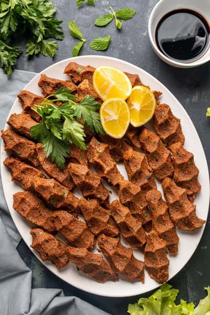 Authentic Food Tour in Istanbul’s Asian Side – Kadıköy - Midye dolma and the wet burger: Istanbul goes saucy