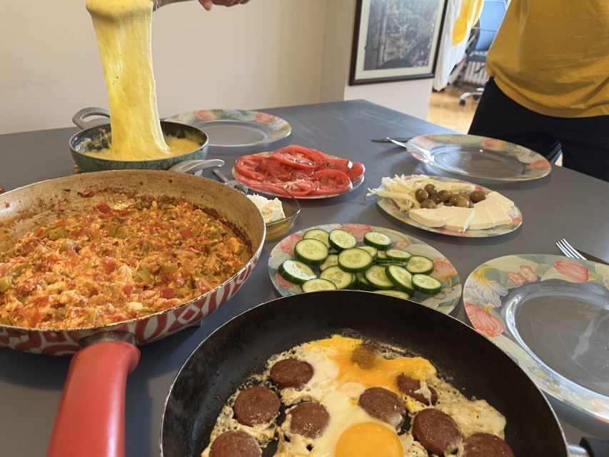 Authentic Turkish Breakfast Cooking at Home with Locals - Inside the Kitchen: How Turkish Breakfast Cooking Usually Flows
