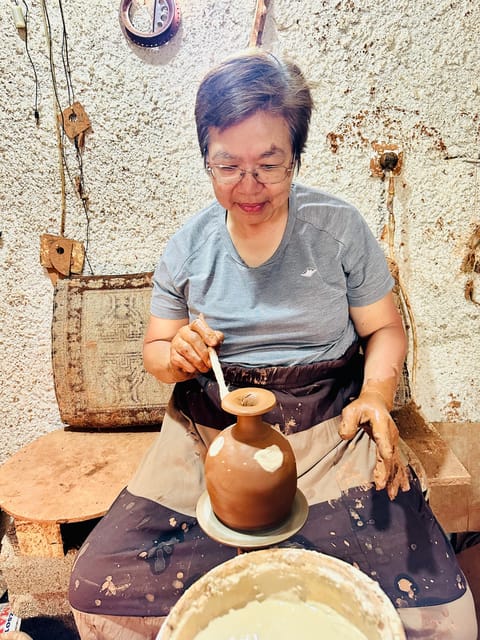 Avanos: Pottery Workshop with Clay Making Experience - The clay-making process: what you actually do step by step