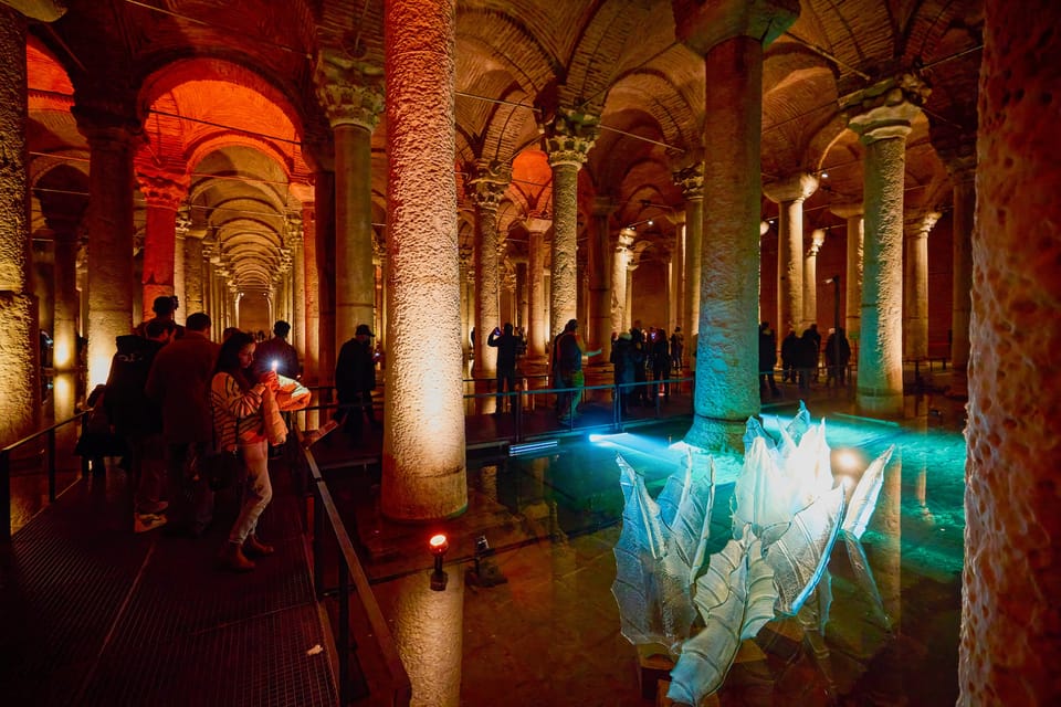 Basilica Cistern, Hagia Sophia, Blue Mosque & Topkapi Palace - Price, time, and walking reality (510 minutes)
