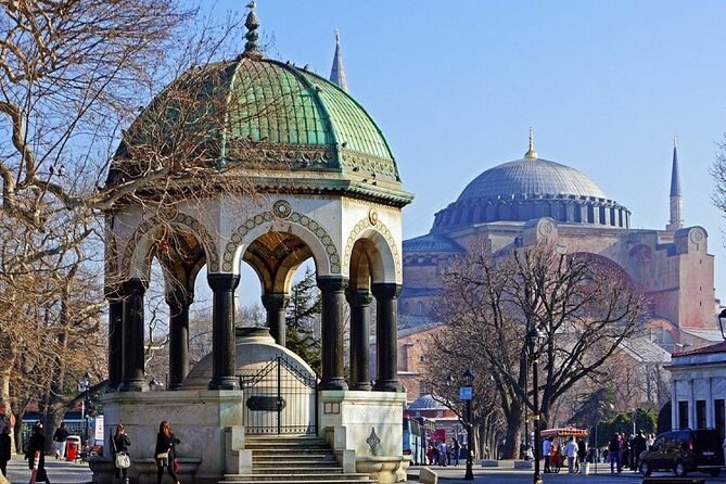Best Istanbul tour with private guide by skipping ticket line - Blue Mosque and Hippodrome: free entry, then obelisks and monuments