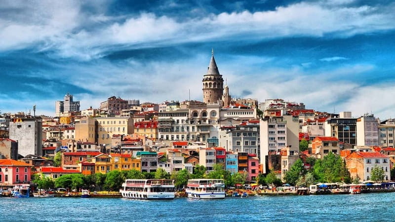 Best Of Istanbul 1, 2 or 3-Day Private City Guided Tour - Bosphorus Cruise and Dolmabahce Palace: Ottoman Power on the Waterline