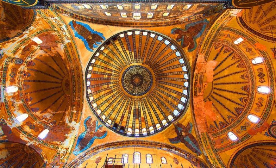 Best of Istanbul : 1 or 2 Day Private Guided City Tour - Dolmabahçe Palace: Ottoman grandeur meets the modern era