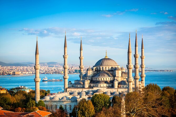 Best of Istanbul: Basilica Cistern - Blue Mosque - Grand Bazaar - Hippodrome: Ancient Circus Energy in a Modern Square