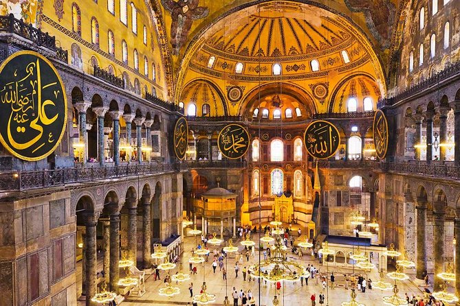 Best of Istanbul Day - Hagia Sophia Grand Mosque: When the Biggest Dome Still Steals the Show