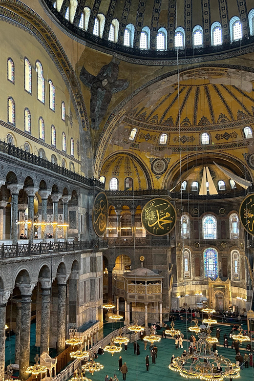 Best of Istanbul in 1 Day: Guided Tour with Bosphorus Cruise - The Bosphorus cruise: Europe to Asia, with one important caveat