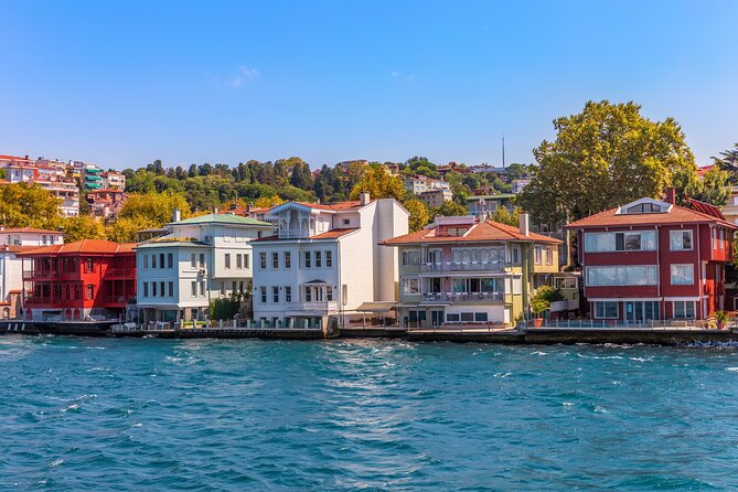 Best of Istanbul Private Asian Continent Tour - Üsküdar: Old Neighborhood Texture with a Multicultural Everyday Feel