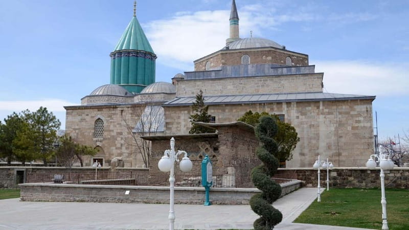 Best of Konya: Private Walking Tour with a Local - The Mevlana Museum and Rumi’s tomb: the stop that sets the tone
