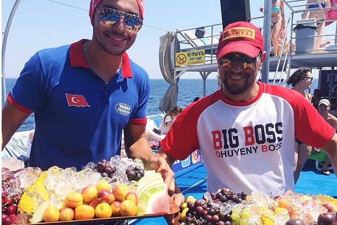 Big Boss – Adults Only Boat Trip (16+) - Phosphorus Cave stop: short visit, quick look, then back to the water