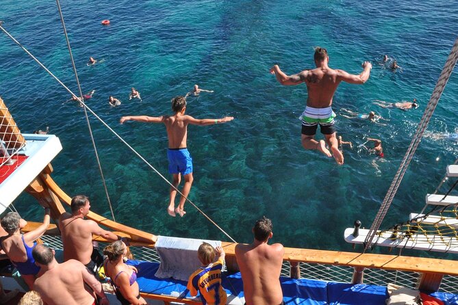 Blau Laguna Boat Trip from Side - Swimming stops, jet skis, and the foam-party reality
