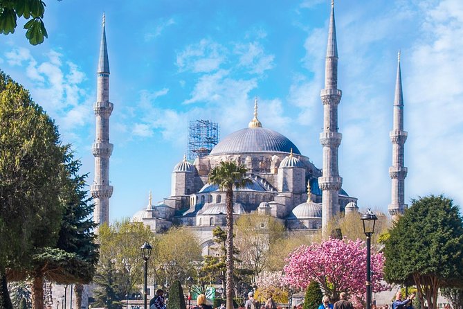 Blue Mosque and Sultanahmet Tour - How the guide’s style changes what you get