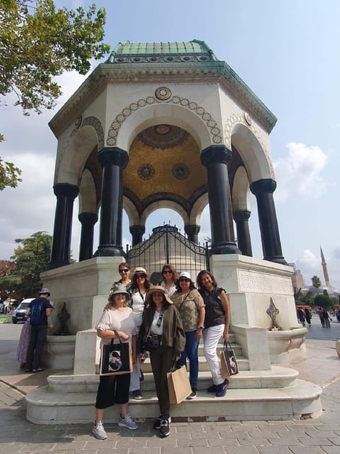 Blue Mosque, Hagia Sophia & Basilica Cistern, Hipodrom Tour - The guide and headsets: why this matters in the real world