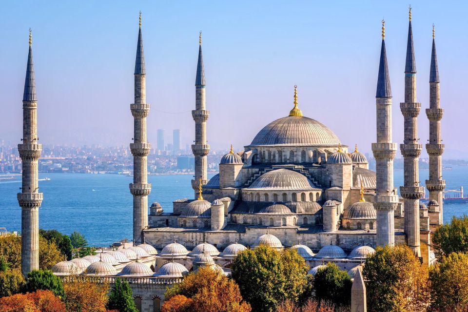 Blue Mosque, Topkapı Palace and Harem Guided Tour - Meeting in Sultanahmet: where your tour starts