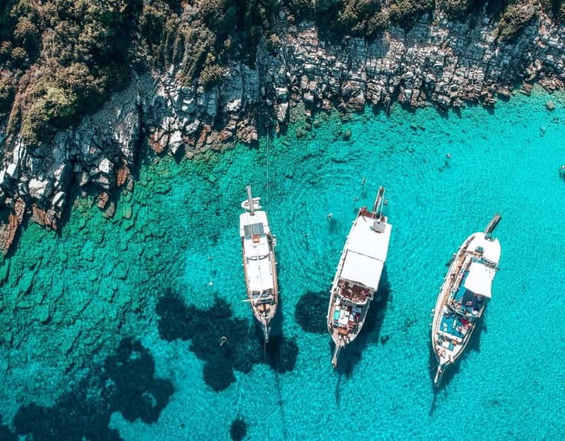 Bodrum: Karaada Boat Cruise with Lunch - The boat and crowd factor: why it can make or break the day