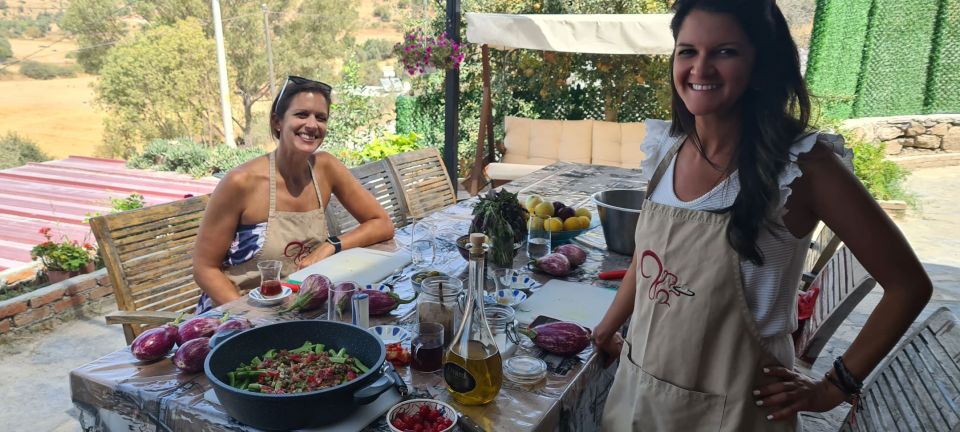 Bodrum: Market Visit and Cooking Class - The 09:30 pickup and the Turkish tea warm-up