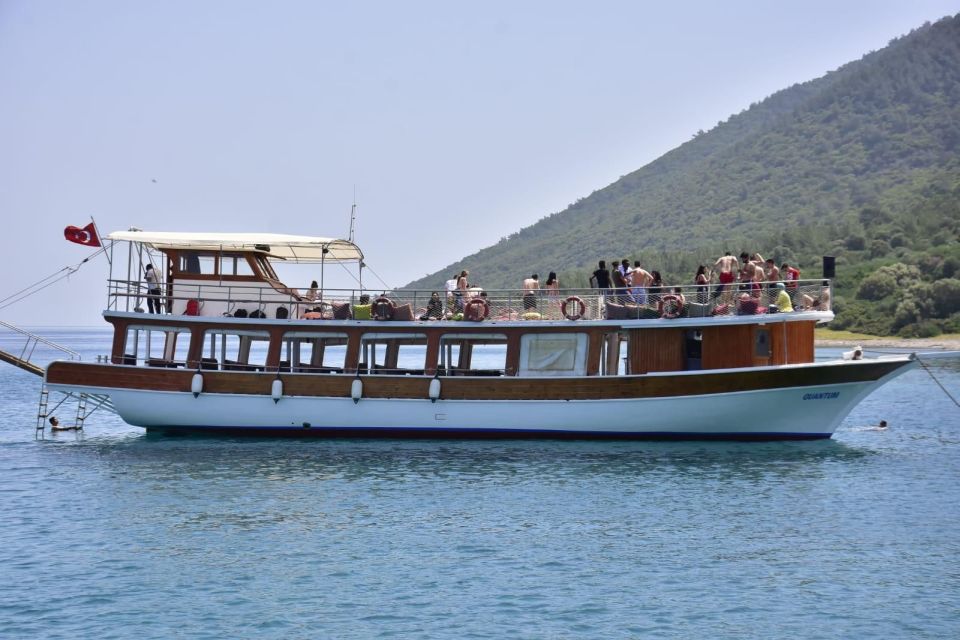 Bodrum: Orak Island Boat Tour with Swim Stops and Lunch - The boat: space, shade, and what to bring
