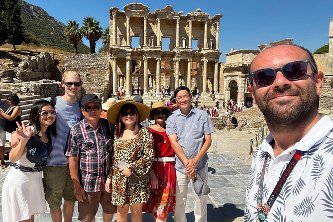 Bodrum to Ephesus – Fixed Price up to 4 people - Stop 3: Golden Fringe Turkish lunch and carpet weaving learning