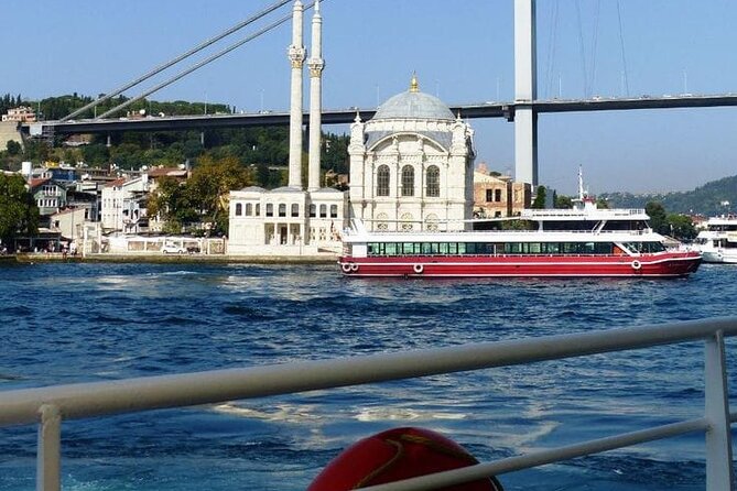 Bosphorus Cruise Tour Istanbul - Boat comfort, viewing, and the realities of bathrooms