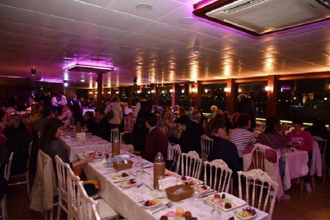 Bosphorus Dinner Cruise & Night Show from Istanbul - Dinner that comes with choices: what you’ll actually eat at sea