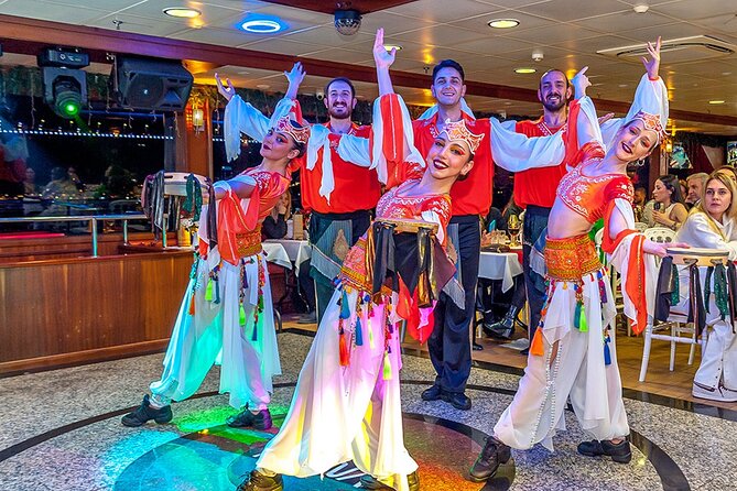Bosphorus Dinner Cruise & Show with Private Table - Your private table dinner: why it feels different
