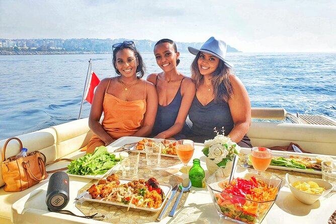 Bosphorus Dinner / Lunch Cruise - Private and Customizable - The route: Ottoman palaces, Ortaköy mosque, and Hagia Sophia from the sea