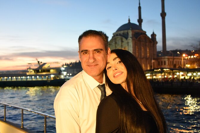 Bosphorus Night Cruise with Luxury Yacht - Ortaköy, the Bosphorus Bridge, and Bebek after dark