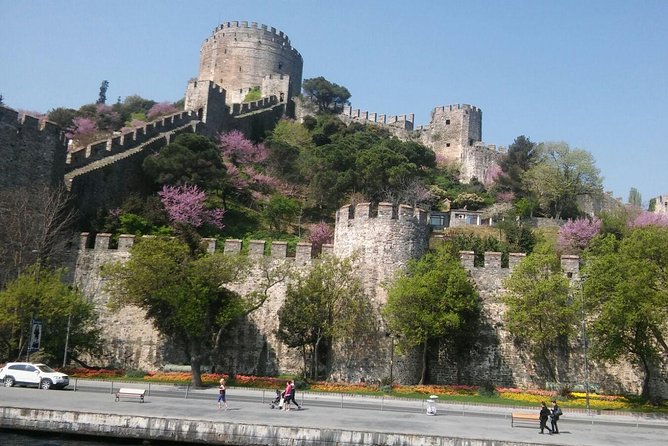 Bosphorus Sightseeing Boat Tour - Boat Comfort and Seating: Expect It to Be Manageable, Then Be Ready for Boarding
