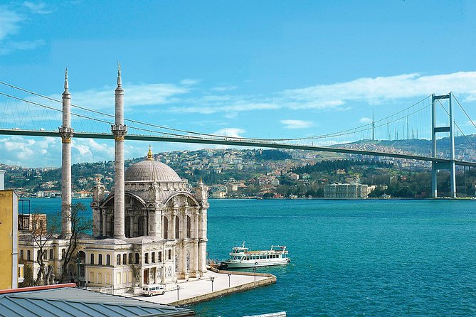Bosphorus Sightseeing Boat Tour - Getting There: Sultanahmet Walk-In Timing and the Turista Meeting Point