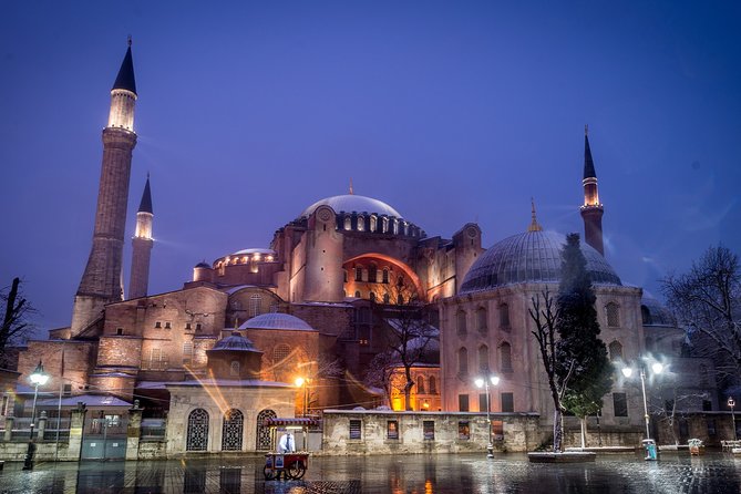 By Night: Hagia Sophia and Blue Mosque - What to Expect on the Ground: Timing, Pace, and Your Energy