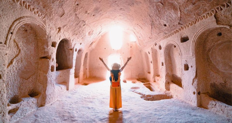 Cappadocia: Blue Tour with Entry Fees and Lunch - Pigeon Valley and Fairy Chimneys: Finishing With Dovecotes and Cavetown Views