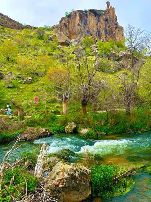 Cappadocia Blue Tour with Small Group and Expert Guide - Beyzade Kuruyemiş Sweet Stop: Snacks, Tea, Coffee Tasting