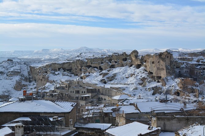 Cappadocia Daily North (Red) Tour - Pickup, the air-conditioned vehicle, and the guide workflow