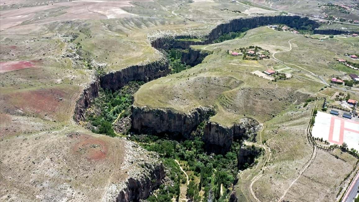 Cappadocia: Derinkuyu, Ihlara Valley & Pigeon Valley Tour - Why This 6-Hour Cappadocia Tour Feels Like a Best-of Day