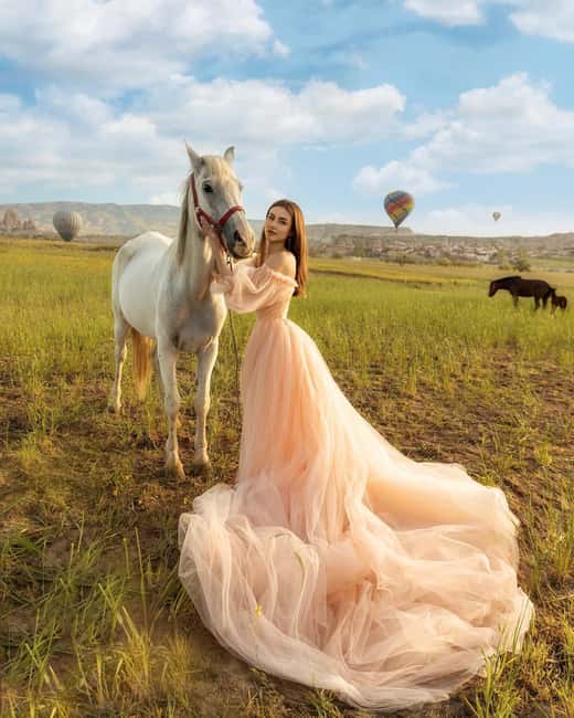 Cappadocia: Dream Dresses for Rent – Elevate Your Experience - Sunrise vs. Regular Shoots: The Timing Trick You Must Know
