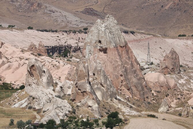 Cappadocia Erciyes Ski Tour And Red Tour 2 days - Day 2 at Mount Erciyes: Equipment, Cable Car, and Real Ski Time