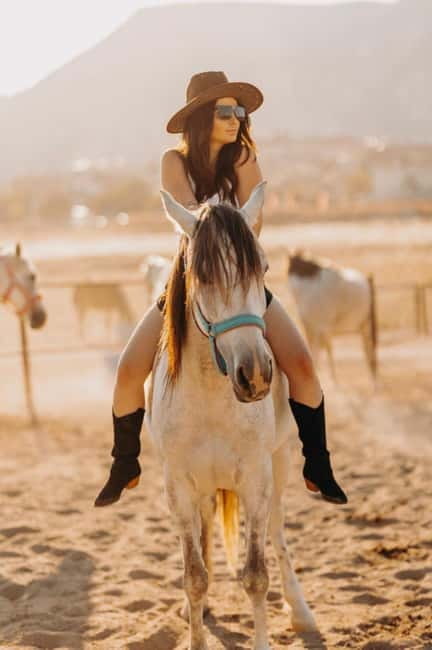 Cappadocia: Fascinating Horse Tour in Göreme Valleys - Pickup Across Göreme, Uçhisar, Avanos, and More