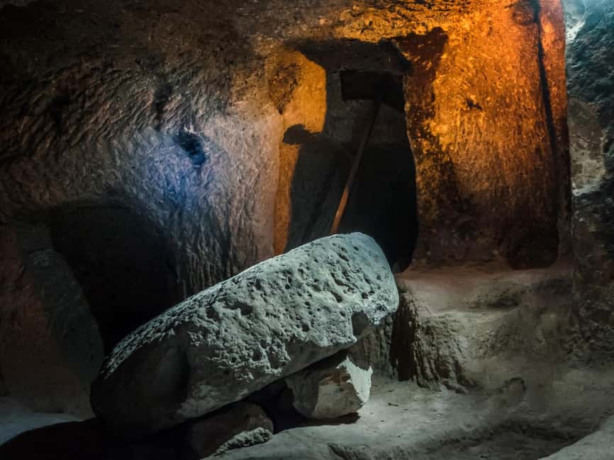 Cappadocia: Guided Green Tour with Lunch and Tickets - Derinkuyu Underground City: the main event, with low ceilings