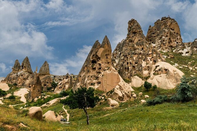 Cappadocia Guided Red Tour with Lunch & Entrance Fees - How the Day Runs: Start Time, Pace, and Your Comfort Level
