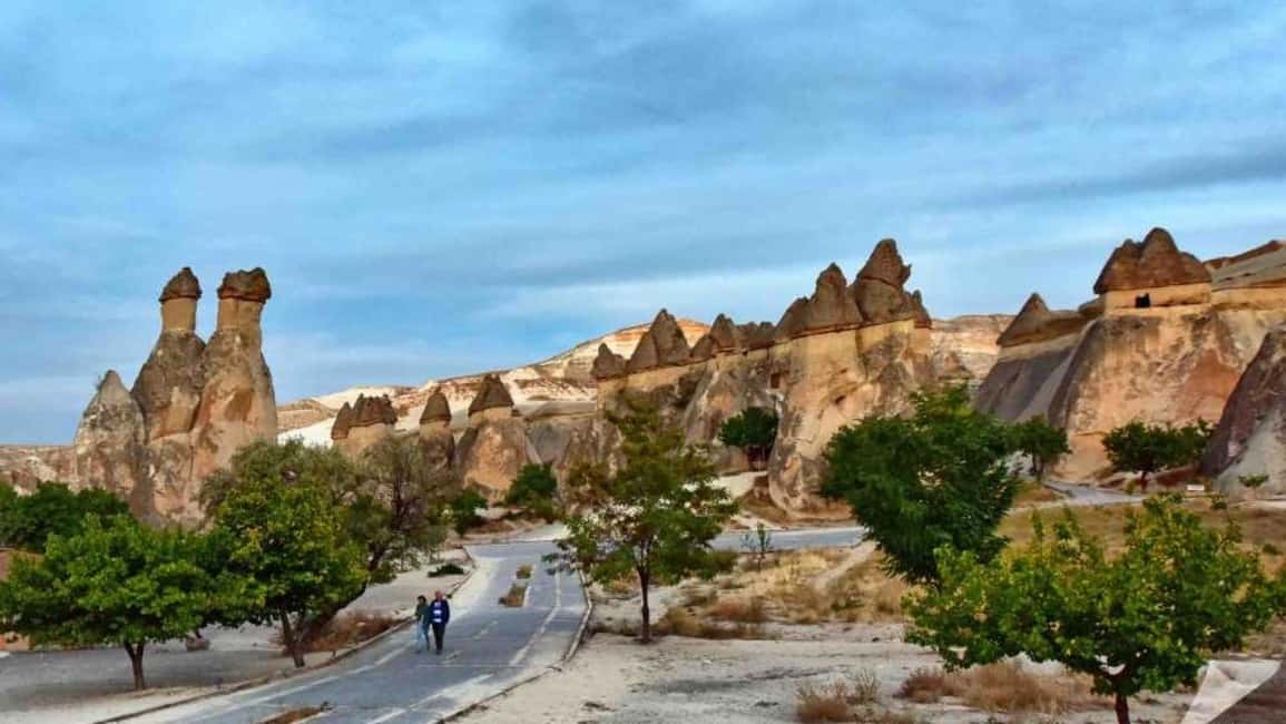 Cappadocia Highlights & Valleys Small Group Tour - Zelve Open Air Museum: cliffside ruins that feel like rock history