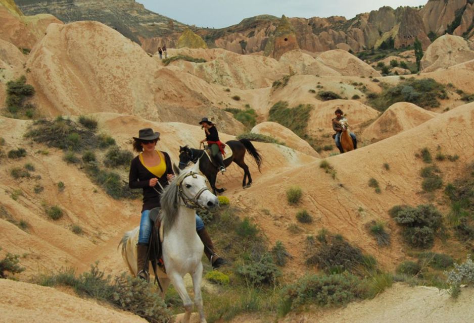 Cappadocia: Horse Riding Tour Sunset or Day Time with Pickup - What to Bring (and the Stuff You Can Skip)