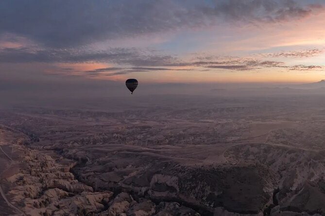 Cappadocia : Hot Air Balloon Flight Basket Size 15-18 Person |Çat - How English support and group max change your experience