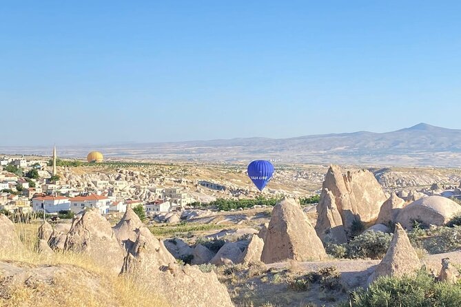 Cappadocia Hot Air Balloon Flight ( Cat Valley ) - Inside the basket: group size, pilot style, and landing vibes