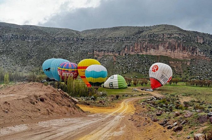 Cappadocia Hot Air Balloon Flight Tour in Ihlara Valley - Comfort and Timing: Air-Conditioned Cars and a Smooth Morning